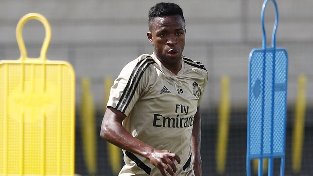 فينيسيوس: "انتابتني مخاوف في بداية 'كورونا'.. بدا أنه من المستحيل استئناف أي نشاط"