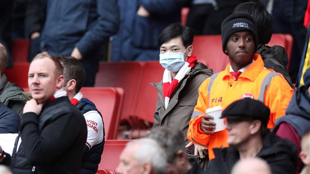 رابطة "الدوري الإنجليزي" تكتشف إصابتيْن بفيروس "كورونا" تعودان للاعب وموظف من أصل 996 اختبار