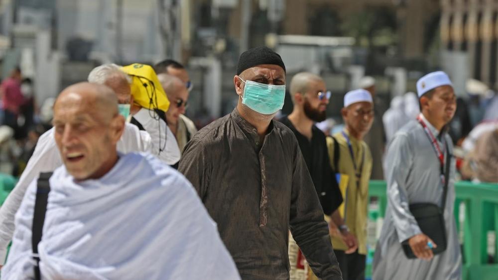 السعودية تعلن فتح المساجد.. وتكشف عن "الضوابط الجديدة" لدخولها في زمن كورونا