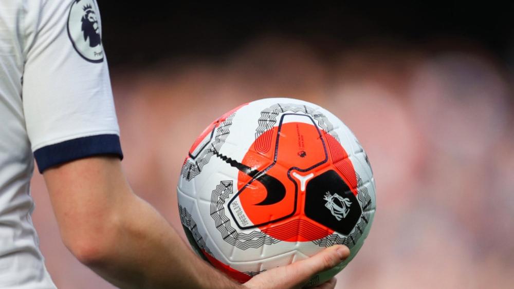 الحكومة البريطانية تمهد لعودة "البريميرليغ" و جائحة كورونا تهدد 60 ناديا بالإغلاق..!