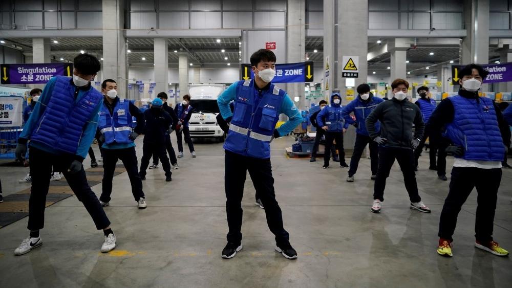 بعد تسجيل 79 حالة جديدة في يوم واحد.. كوريا الجنوبية تعود لإغلاق المتاحف والمتنزهات والقاعات في عاصمتها سيول