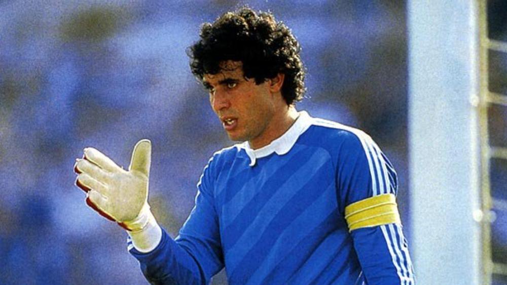 إستفتاء "فيفا" .. بادو الزاكي أفضل حارس في تاريخ الكرة الإفريقية و الحضري وصيفا