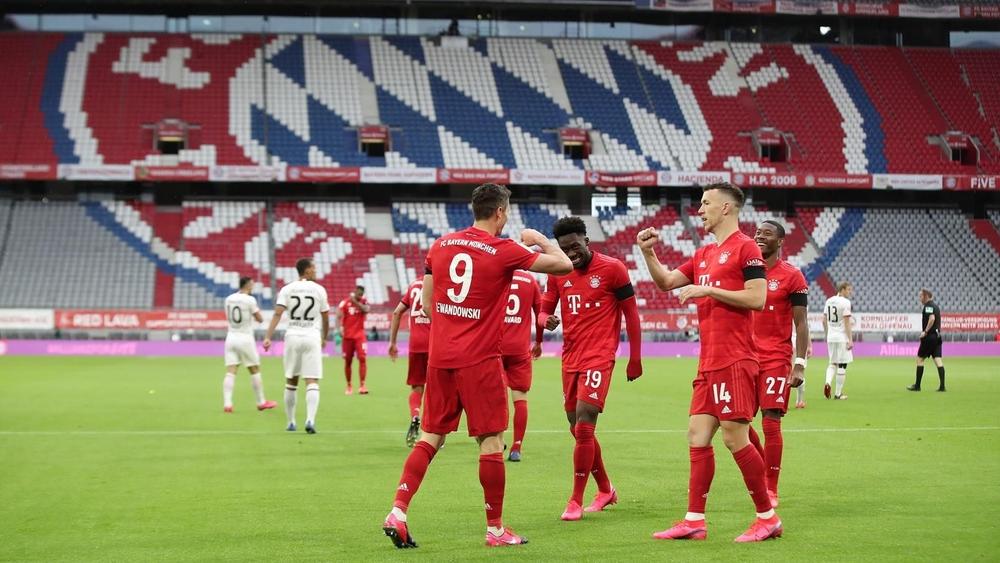 لاعبو بايرن ميونيخ يقررون التنازل عن جزء من رواتبهم لغاية نهاية الموسم