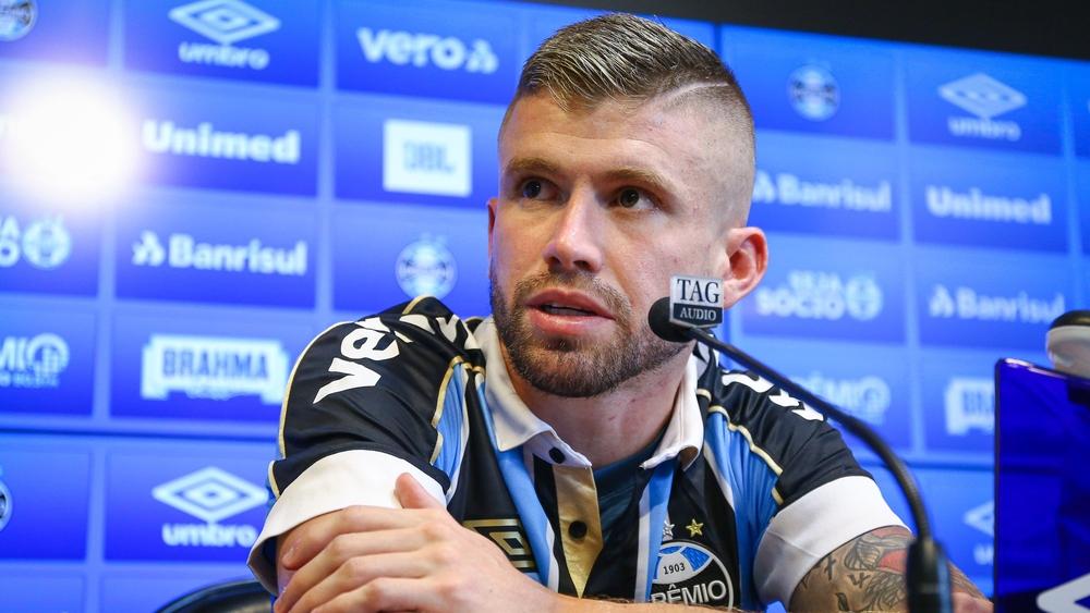 أتلتيكو مدريد يستعيد لاعبه البرازيلي كايو هنريكي من غريميو