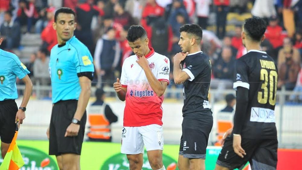 6 أندية وطنية تستوفي شروط التحول إلى شركات رياضية