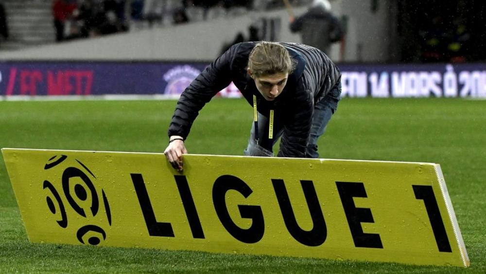 مجلس الشورى الفرنسي يرفض طلب ليون باستئناف الدوري ويعلق نزول تولوز وأميان للقسم الثاني
