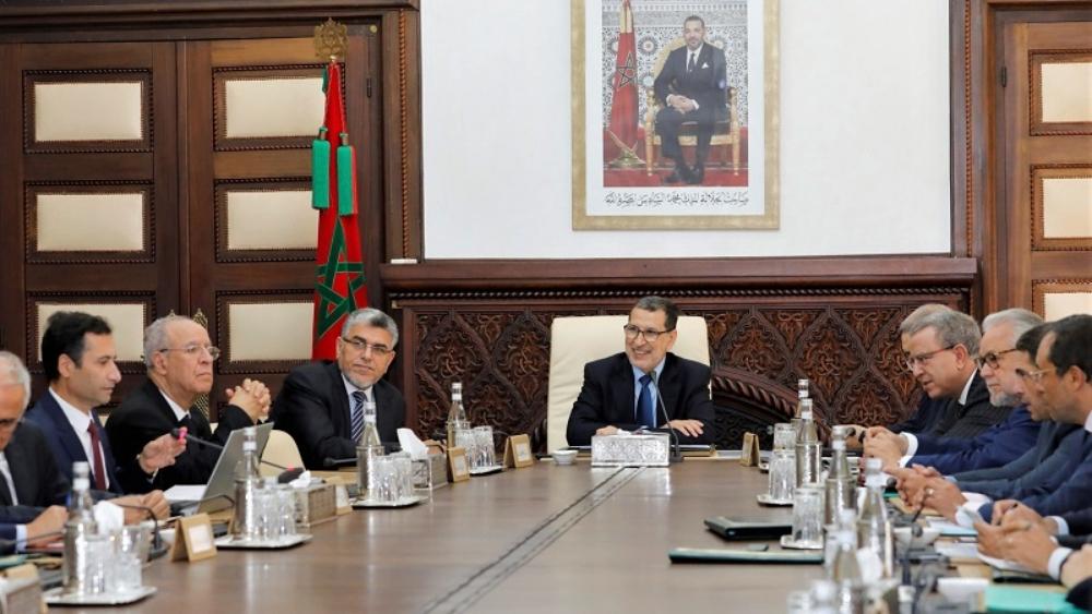 الحكومة تُعلن مستقبل "حالة الطوارئ الصحية" في "الدقيقة التسعين" .. وتُخلّف الارتباك والحيرة لدى المواطن "المتسائل"