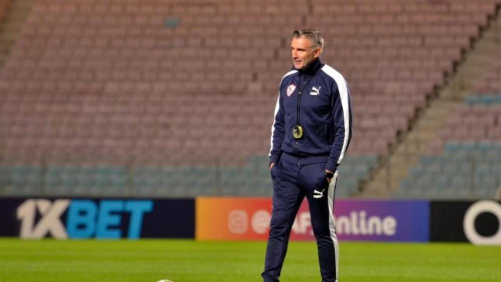 استعدادا لاستئناف التداريب.. باتريس كارتيرون يضع برنامجا تدريبيا جديدا للاعبي الزمالك