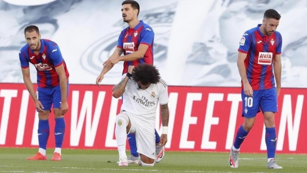 مارسيلو يُهدي هدفه مع ريال مدريد إلى روح "جورج فلويد"