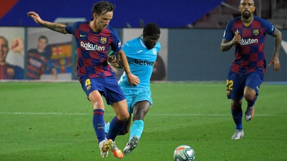 راكيتيتش "مُنبهر" بما يقدمه أنسو فاتي مع برشلونة