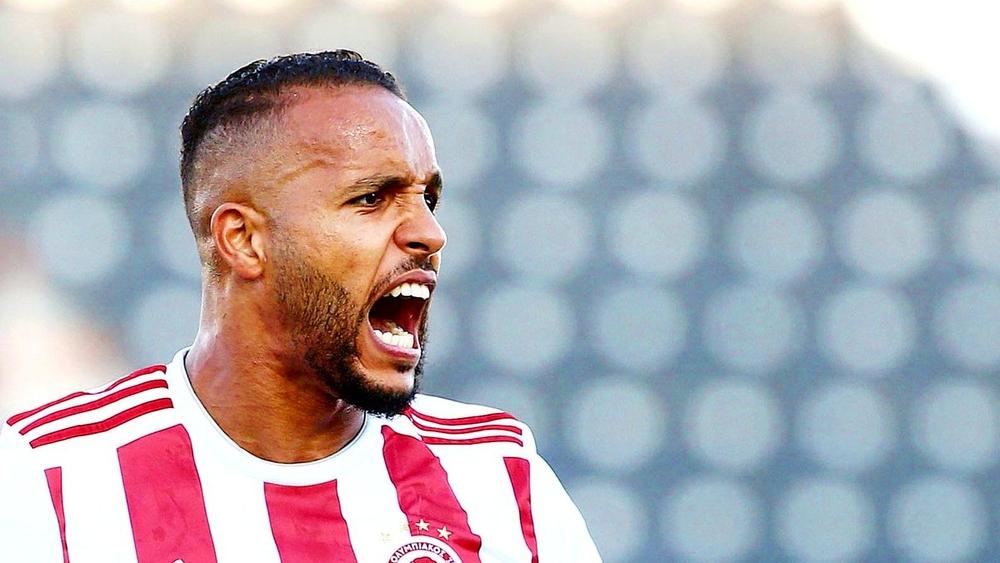 يوسف العربي هداف الدوري اليوناني يرفض عرضا "مغريا" من الصين!