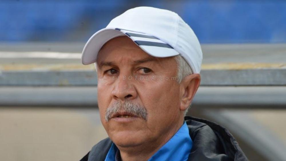 مدرب الراسينغ البيضاوي لـ"البطولة": "نرحب باستئناف الموسم أو إعلان موسم أبيض دون صاعد أو هابط!"