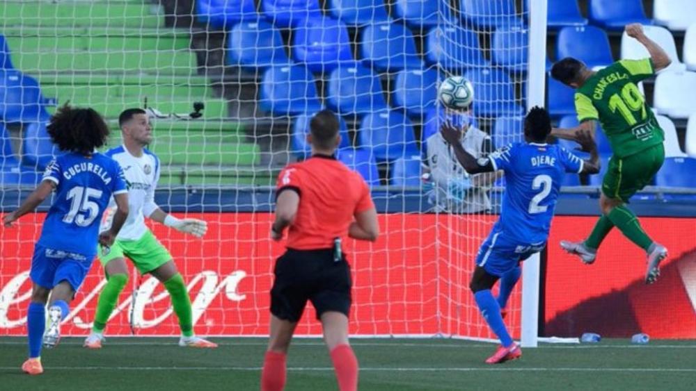 خيتافي يواصل إهدار النقاط بتعادله أمام إيبار