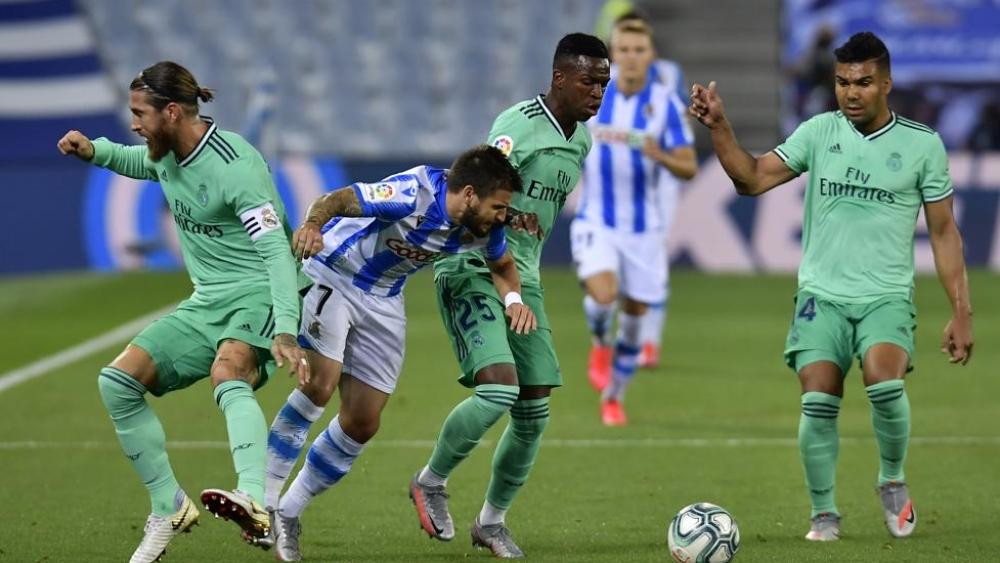 مدرب سوسيداد: "لست غاضبا من قرارات الحكم لأنني يجب أن أنشغل أكثر بأداء فريقي"