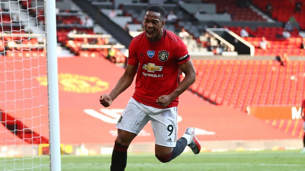 "هاتريك" مارسيال يعيد مانشستر يونايتد للانتصارات ويقربه من المراكز المؤهلة لدوري أبطال أوروبا