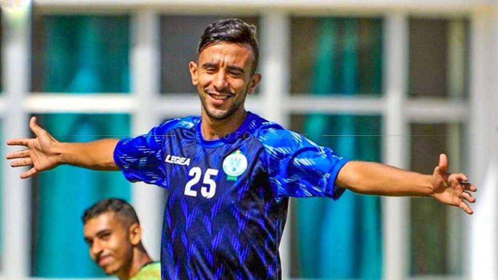 بوطيب لـ"البطولة": "لا يمكن جعل الموسم استثنائيا إن لم نحقق كل الألقاب الممكنة .. وأسعى لاستعادة مستواي المعهود ورسم نهاية سعيدة للموسم"