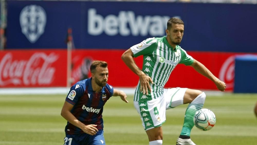 سبورتينغ لشبونة يقترب من الحصول على خدمات فضال .. وقيمة الصّفقة المالية 3 ملايين يورو