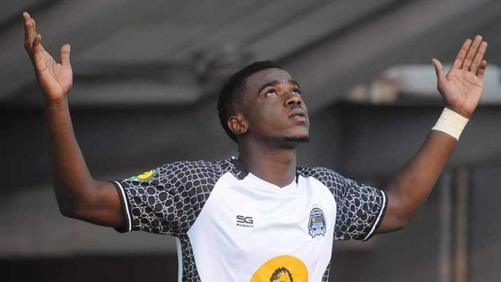 لاعب مازيمبي متفاجئًا: "وصف فريق أجنبي بالنادي الكبير لا يعني بالضرورة انتقالي إليه!"