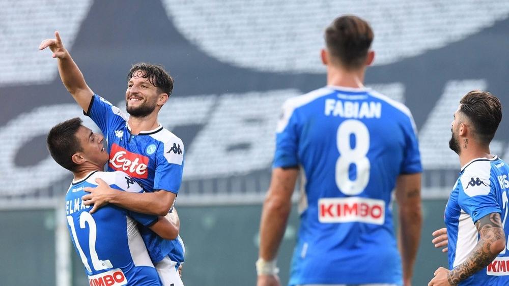 نابولي يفوز علي جنوى وفيورنتينا وكالياري يكتفيان بالتعادل