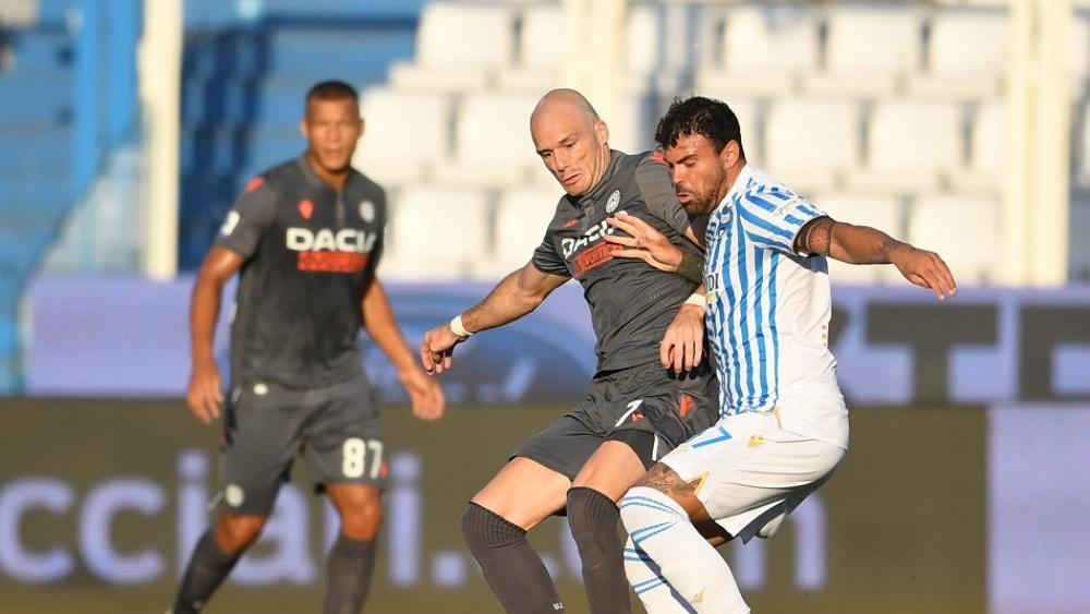 أودينيزي يهزم سبال ويتقدم خطوة أخرى نحو الابتعاد عن "مناطق الهبوط"