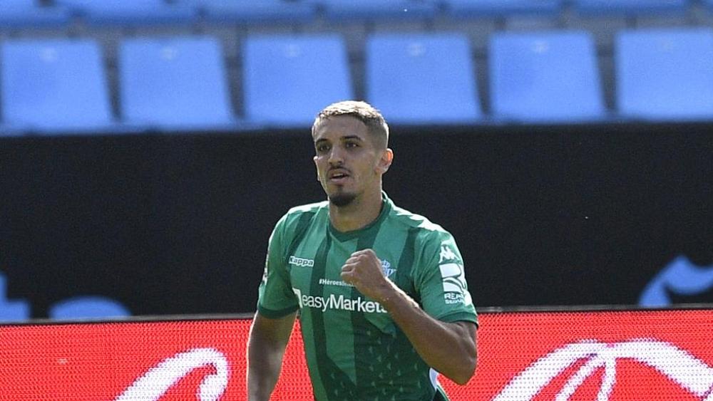 فضال يتفق مع سبورتينغ لشبونة .. وبيتيس يُطالب بـ3 ملايين يورو لتسريحه