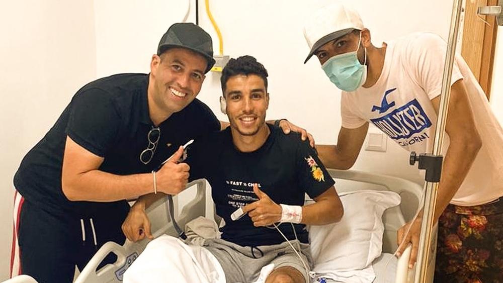 رئيس "الماص" الجامعي يطمئن على اللاعب إمعيش بعد إصابته أمام حسنية أكادير