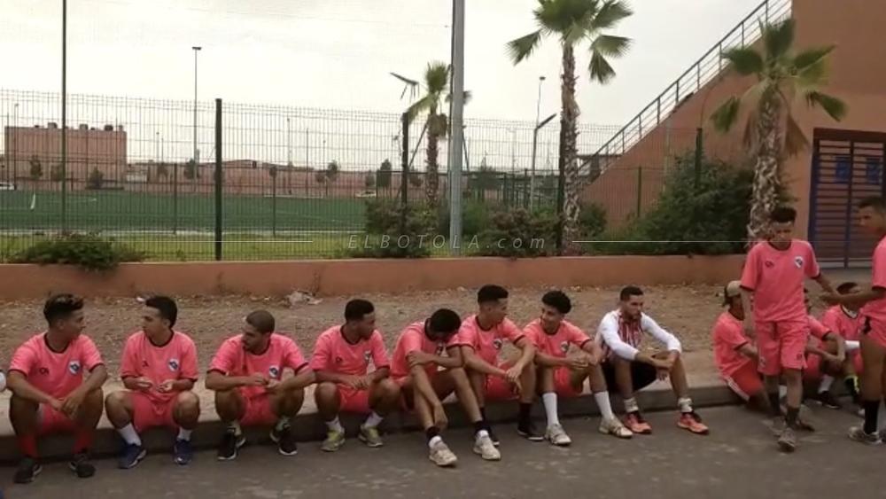 في زمن الاحتراف.. الاتفاق المراكشي يخوض حصته التدريبية الأولى على "الأسفلت الصلب‎"