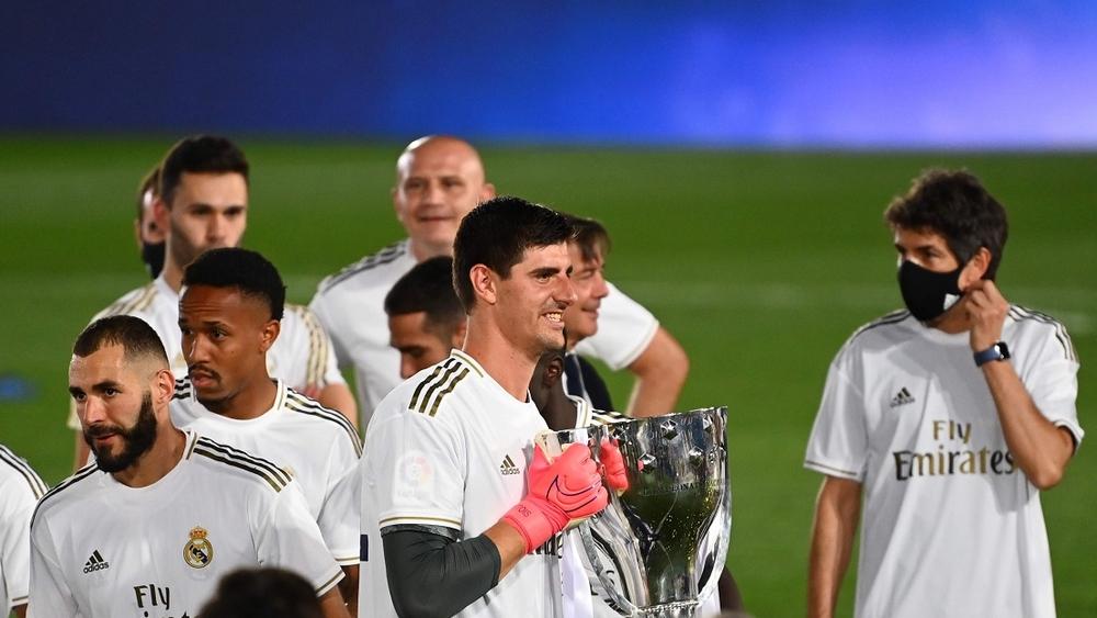 كورتوا: "تلقيت أكثر من مرة رسائل من كاتالونيا تطلب مني التزام الصمت"