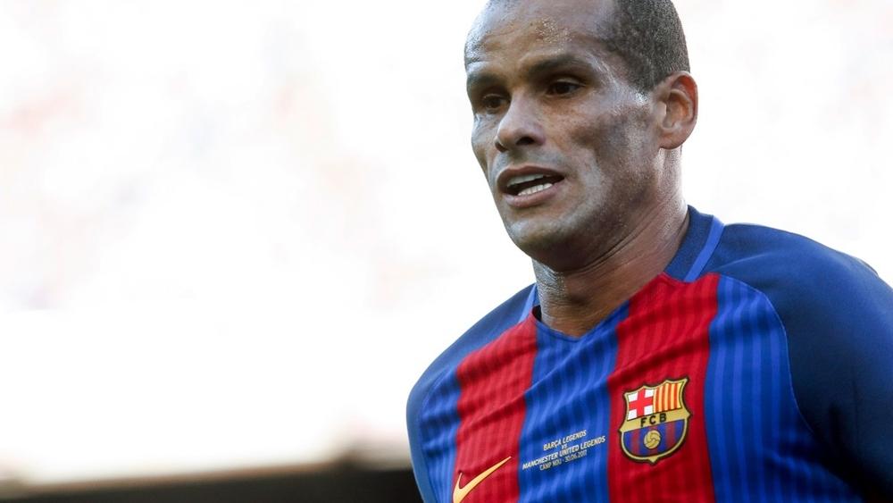 ريفالدو يتوقع خروج برشلونة من دوري الأبطال على يد نابولي