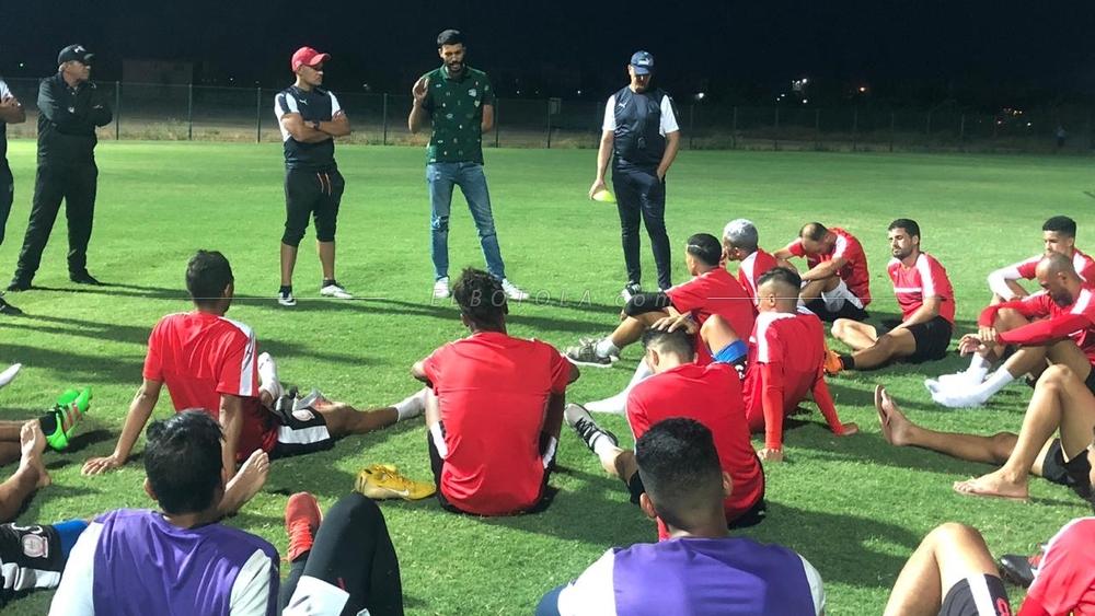 على بعد أسبوع من إستئناف بطولة القسم الثاني ..لاعبو الكوكب يخوضون إضرابا "مفتوحاً‎"