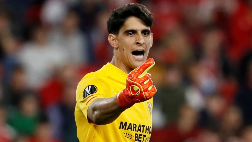 إيندهوفن الهولندي يُبدي اهتمامه بالتعاقد مع ياسين بونو