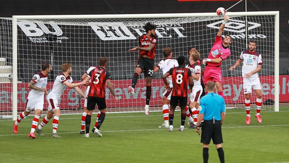 بورنموث يسقط أمام ساوثهامبتون ويقترب من توديع الـ"بريمير ليغ"