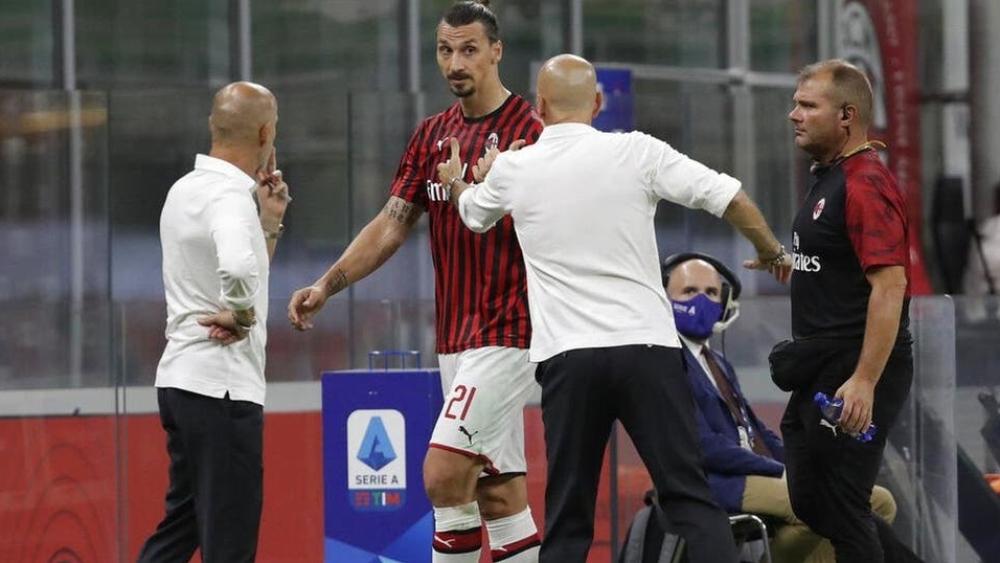 مدرب ميلان يتجاهل غضب إبراهيموفيتش بعد استبداله