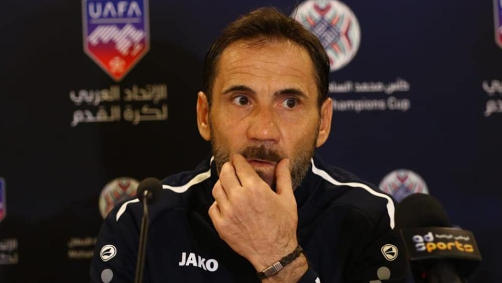 مدرب الإسماعيلي "يشحن" لاعبيه بشأن مباراة الرجاء: " علينا أن نقاتل ونعمل بجد لتحقيق لقب البطولة العربية"