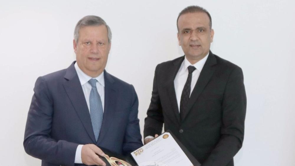 الشارني تكشف الحقائق: "طلبت حلّ الاتحاد التونسي بسبب ملفات خطيرة.. والجريء يتعامل مع بعض الأندية من منطلق أنها تحتاج مساعدته"