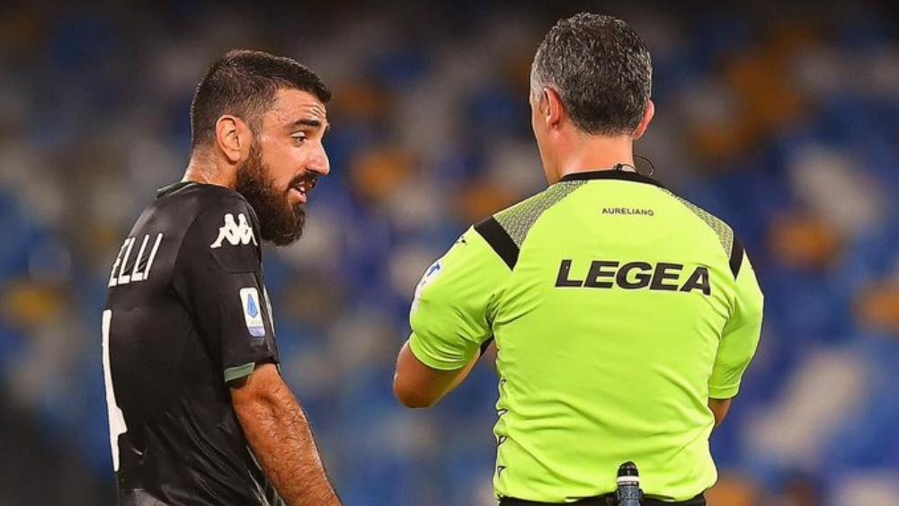 ساسولو ينهزم بثنائية أمام نابولي بعد إلغاء "4 أهداف" لصالحه عن طريق الـ"VAR"