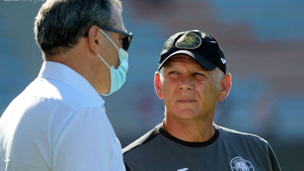 4 مصابين بكورونا بنادي تولوز الفرنسي بينهم المدرب ومساعده