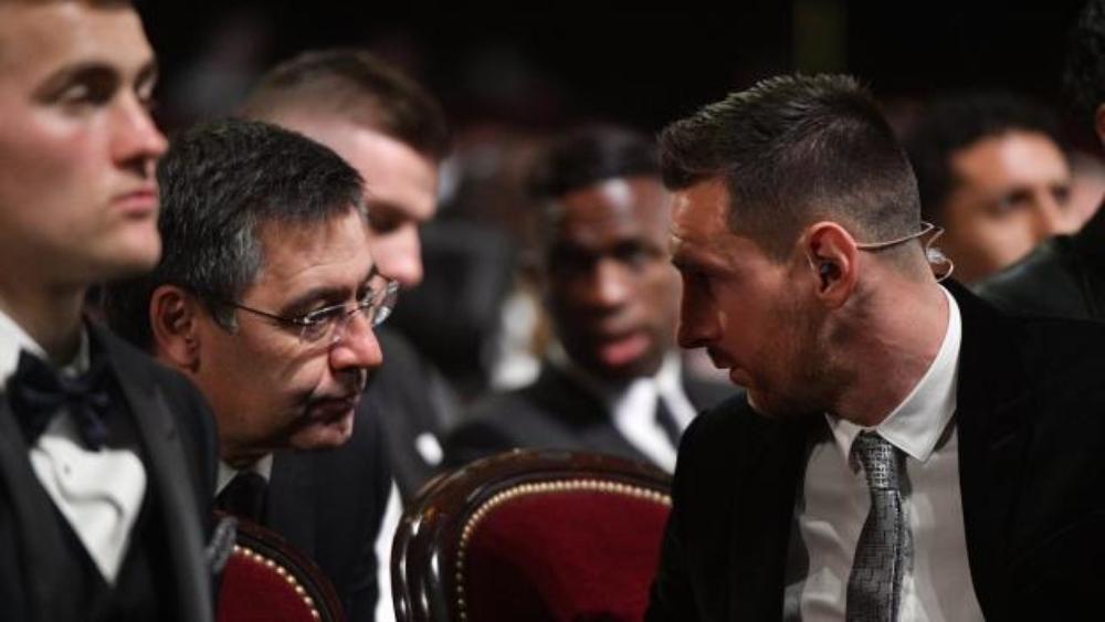 بارتوميو "يتحدى" ميسي ومستعد لتقديم استقالته إذا خرج ليونيل علنا وأكد أن "المشكلة" تكمن في الرئيس!