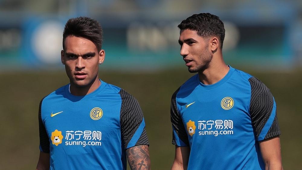 صحيفة "لا غازيتا" تشيد بأشرف حكيمي "ثاني أسرع لاعب في العالم"