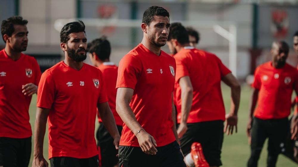 ربيعة يتعرض للإصابة والأهلي يعلن عن اكتشاف حالتين إيجابيتين لـ"كورونا" بين لاعبيه