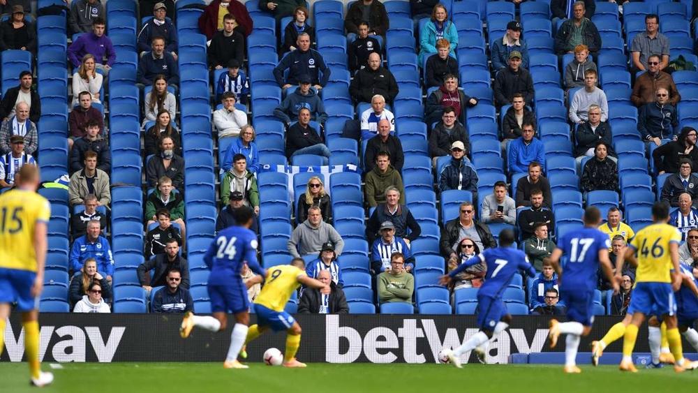 رابطة البريميرليج تطلب من الحكومة البريطانية "الالتزام" بخطة عودة الجماهير