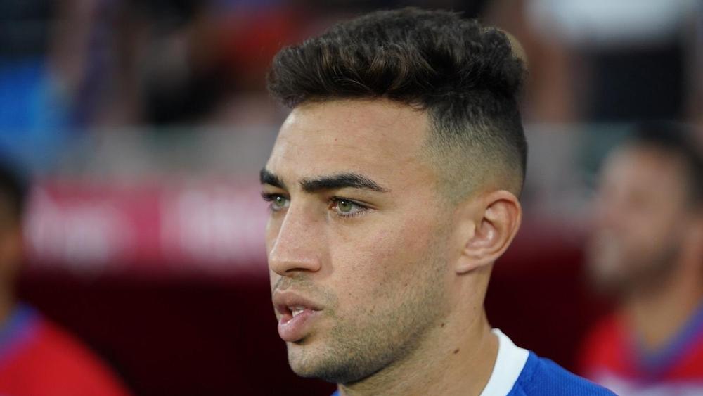 منير الحدادي يركّز مع إشبيلية في غياب أي "رد فعل" منه حول المناداة عليه لتمثيل المنتخب المغربي