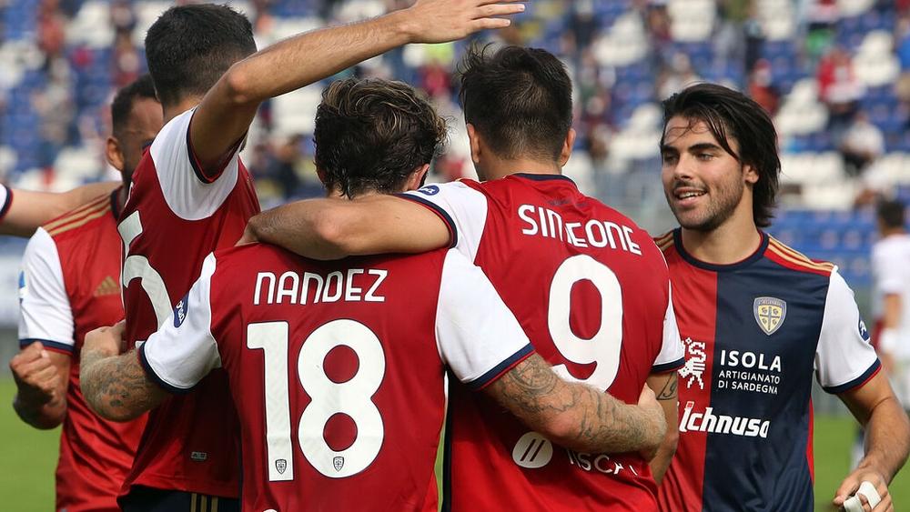 كالياري يقلب تأخره لفوز كبير على كروتوني