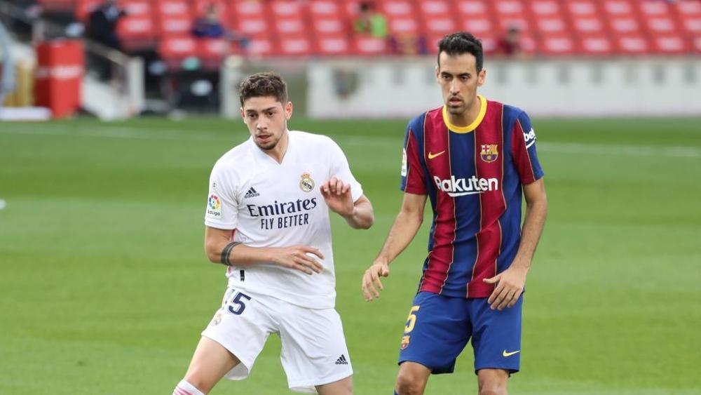 بوسكيتس معترضًا على حكم الكلاسيكو: "ريال بيتيس كان لديه ركلة جزاء مماثلة لم تحتسب"