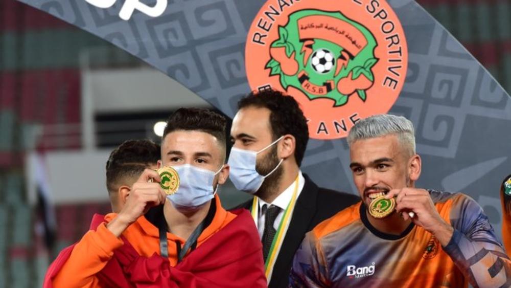 "الفيفا" تهنئ نهضة بركان بتتويجه بلقب "كأس الكونفدرالية"