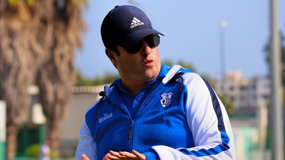 خاص/  بيدرو بنعلي يودع اللاعبين ويغادر حصة اليوم التدريبية