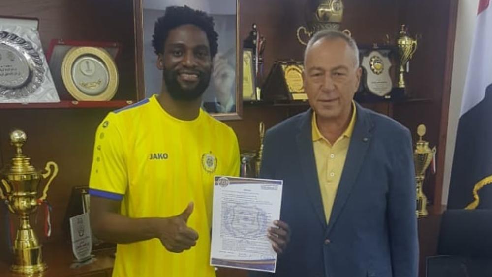 قبل تحديد موعد "الإياب" أمام الرجاء.. الإسماعيلي يتعاقد رسميًا مع اللاعب الأنغولي آري بابل
