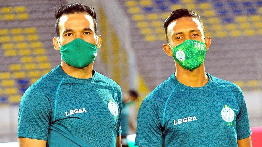 لاعبو الرجاء "المتعافين" يخضعون لفحص تخطيط القلب للتأكد من سلامتهم