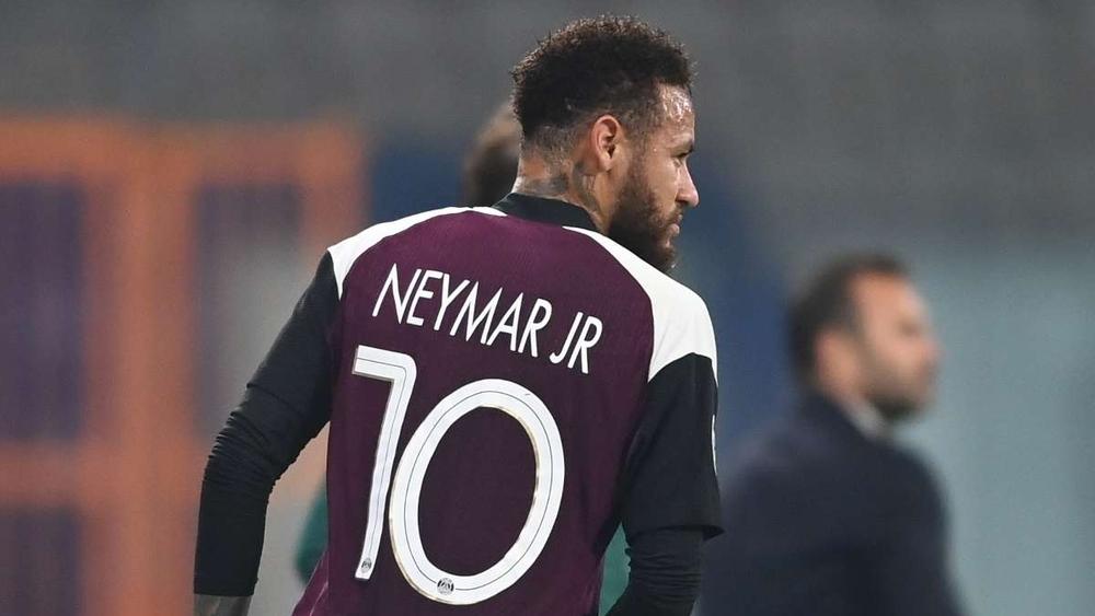 نيمار يغيب لمدة شهر بداعي الإصابة