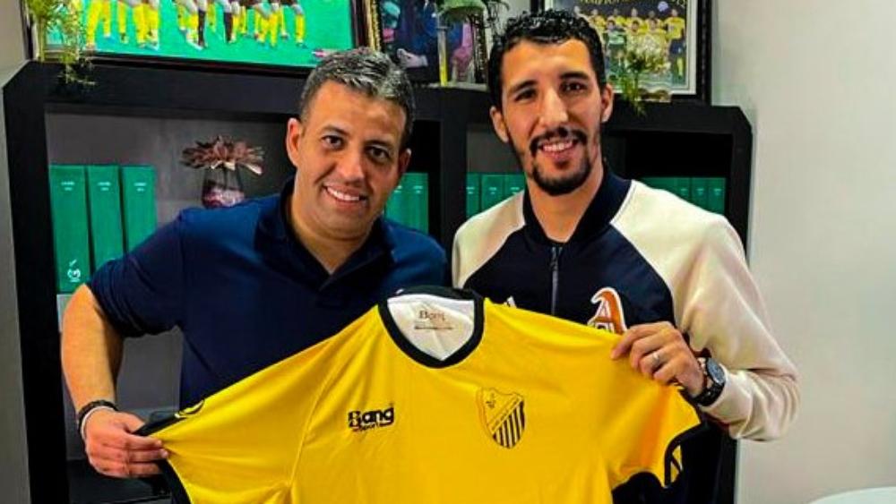 المغرب الفاسي يعلن تعاقده مع أكردوم لموسمين قادمين